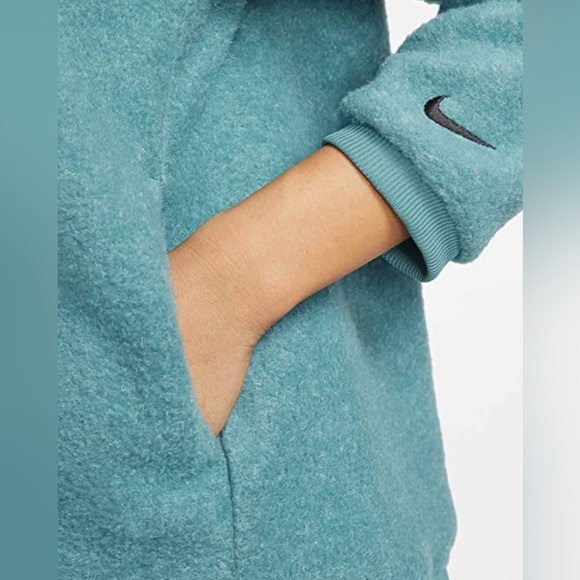 Nike women’s medium therma fleece cowl neck cozy training pullover. - Picture 2 of 4